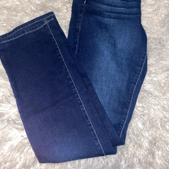 Fashion nova mid rise boot cut jeans - Picture 4 of 6